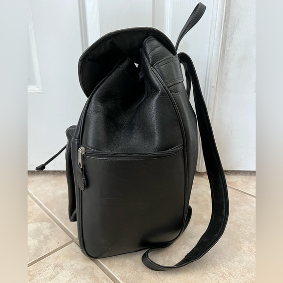 Frye Vintage Leather Backpack - EUC - Picture 3 of 6